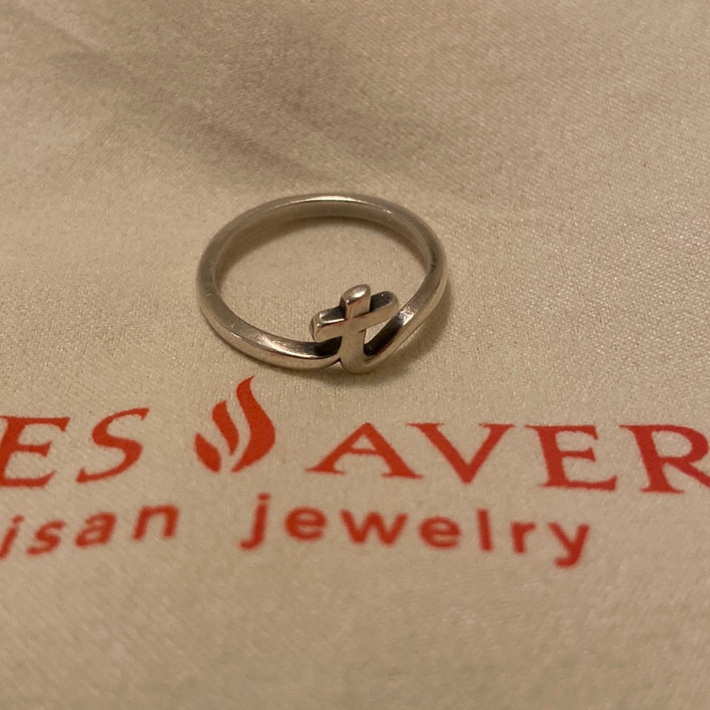 James Avery T Script Initial Ring Size 9/9.5